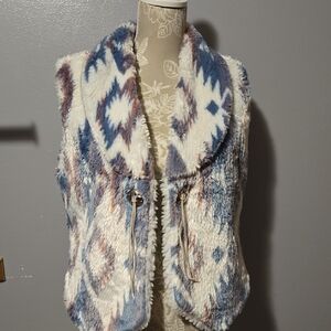 Cozy Blue and White Patterned Women's Vest